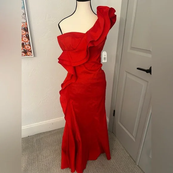 Jessica Simpson Dresses | Jessica Simpson Red Gown Ruffle Gown | Color: Red | Size: 0 | Jasnamdar's Closet Jessica Simpson Dresses | Jessica Simpson Red Gown Ruffle Gown | Color: Red | Size: 0 | Jasnamdar's Closet